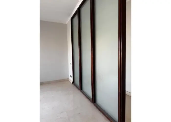 شقه للبيع في فيلدج جيت