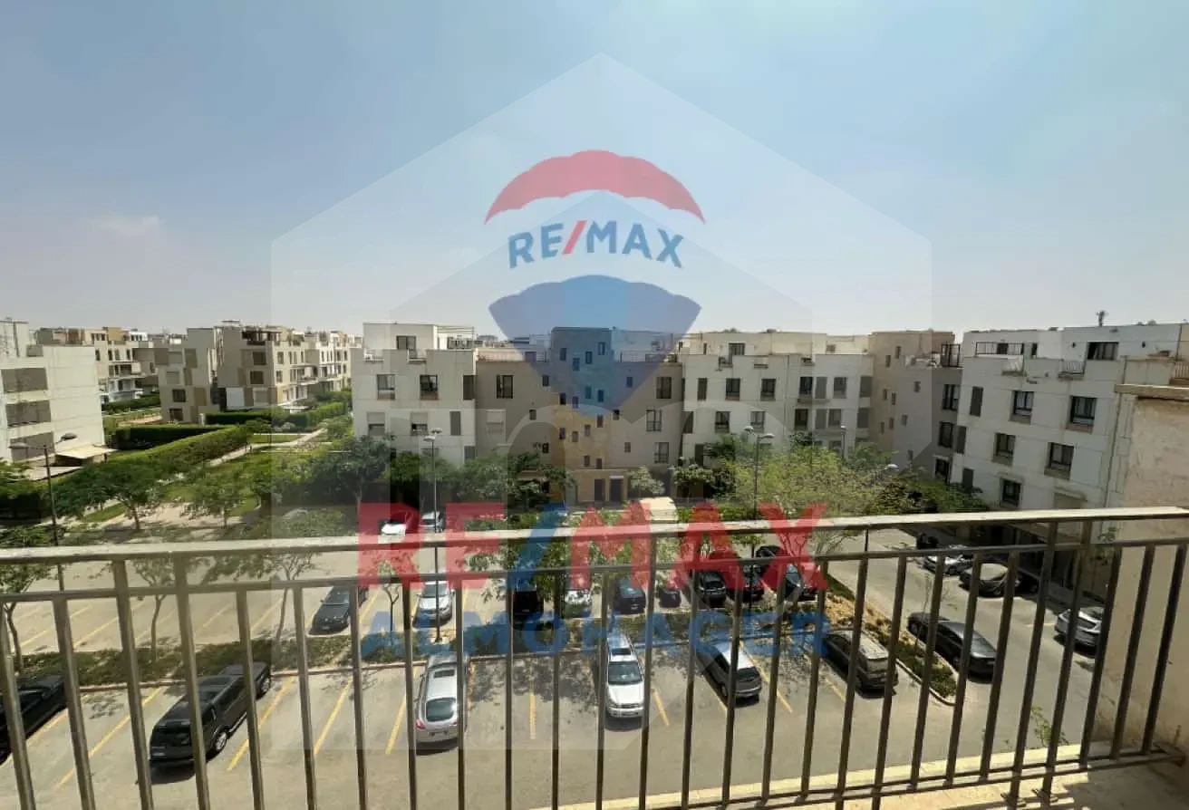 بنتهاوس ويست تاون بإطلالة سوديك مفتوحة - نصف تشطيب للبيع