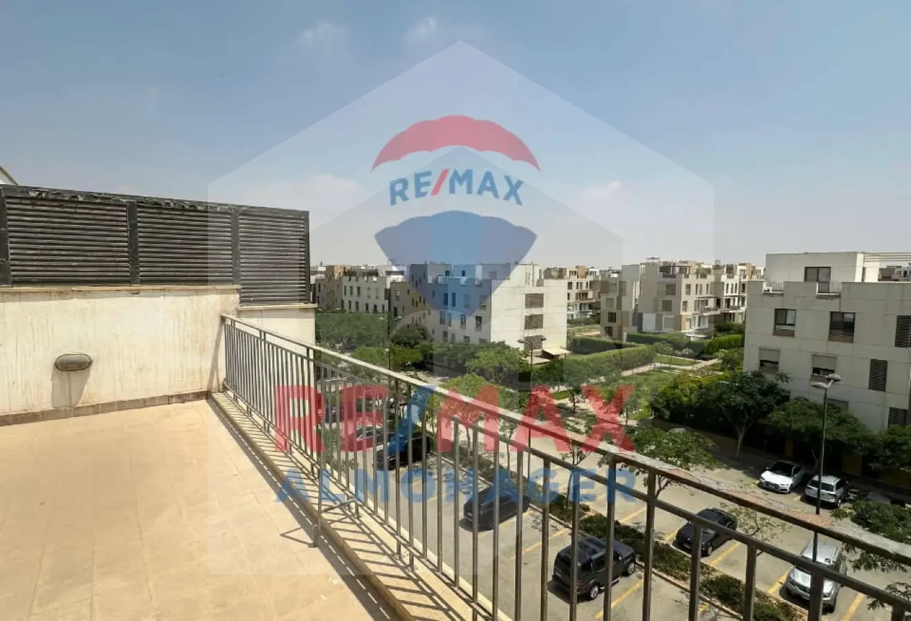 بنتهاوس ويست تاون بإطلالة سوديك مفتوحة - نصف تشطيب للبيع