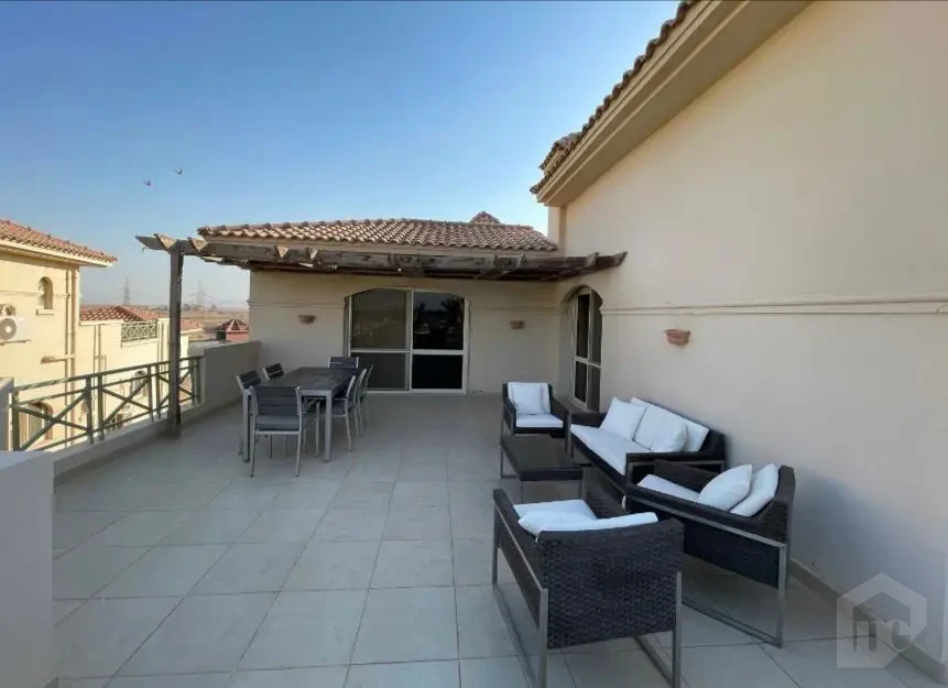 بنتهاوس كورنر للبيع – لا فيستا 4 العين السخنة