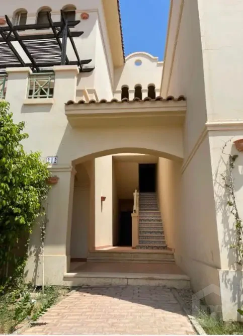 شقة بنتهاوس للبيع بإطلالة البحر – لا فيستا 4