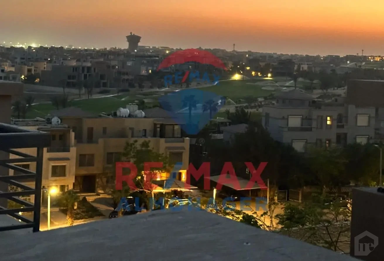 Exclusive Penthouse for Sale – Open Golf View & Premium Kitchen Finishes