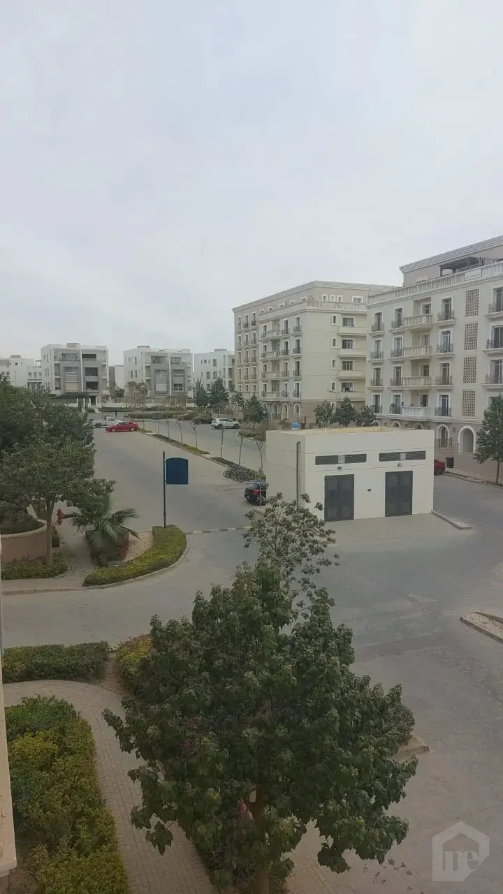 للبيع شقه