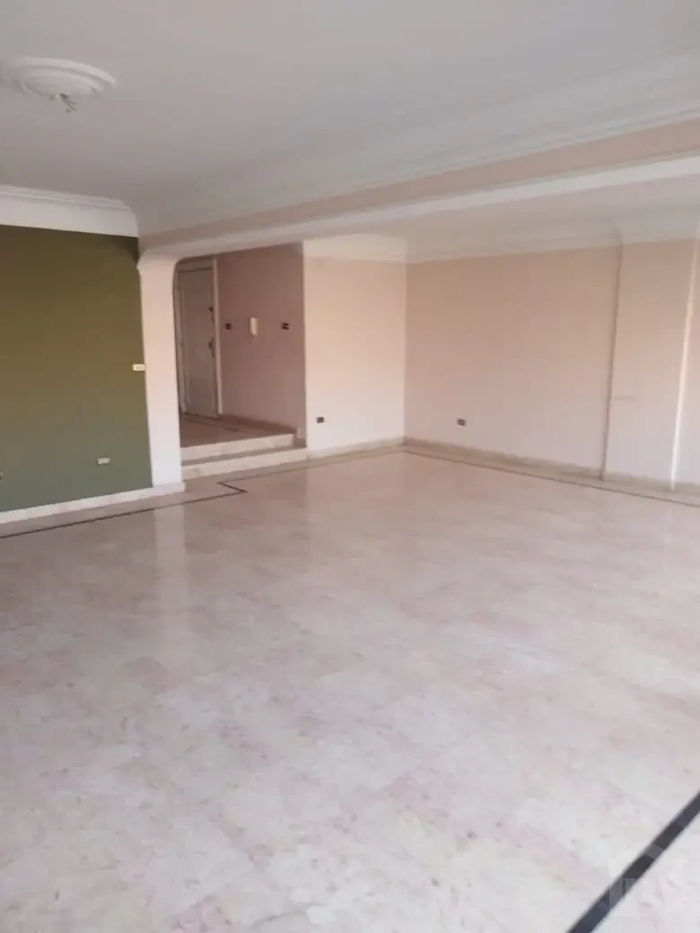 شقة للبيع في الدقي | بجوار نادي الصيد بوابة 2 | موقع متميز