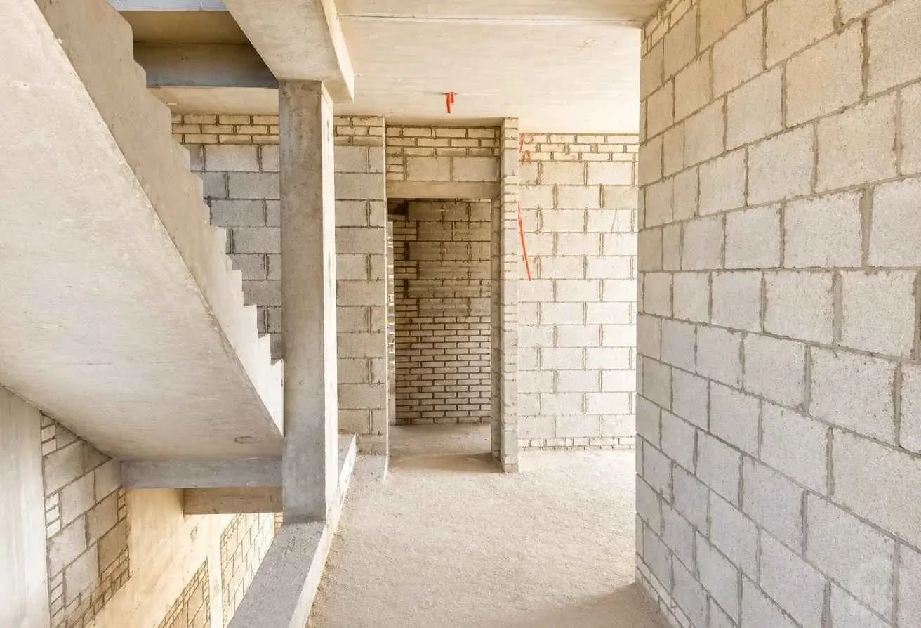 Ground Floor Hall & Staircase