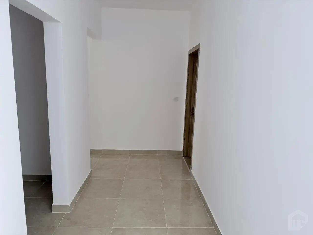 بنتهاوس 3 غرف نوم مع روف خاص للبيع