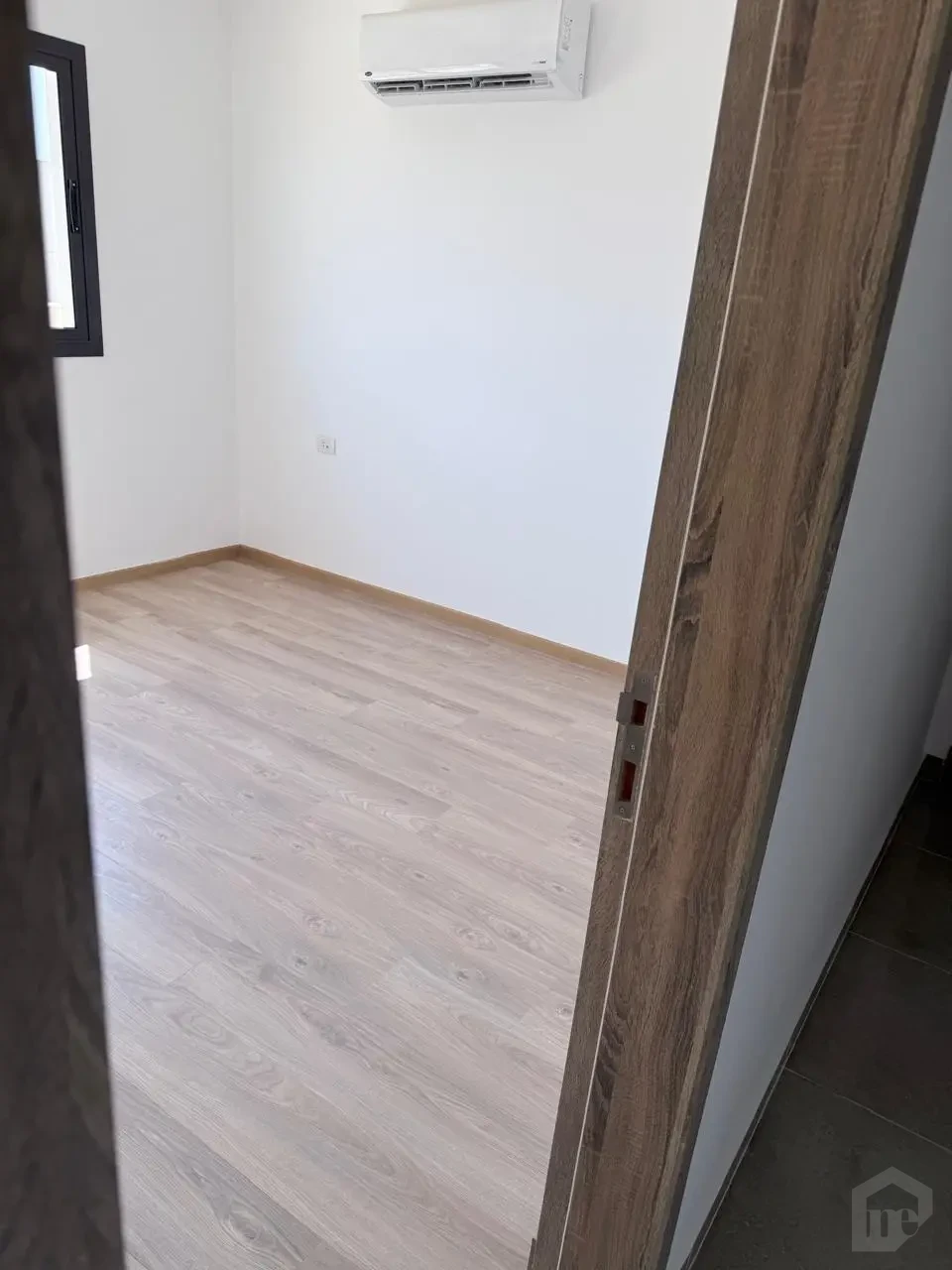 بنتهاوس 3 غرف نوم مع روف خاص للبيع