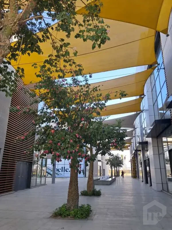مقر إداري للبيع في أكتوبر داخل مشروع Skywalk