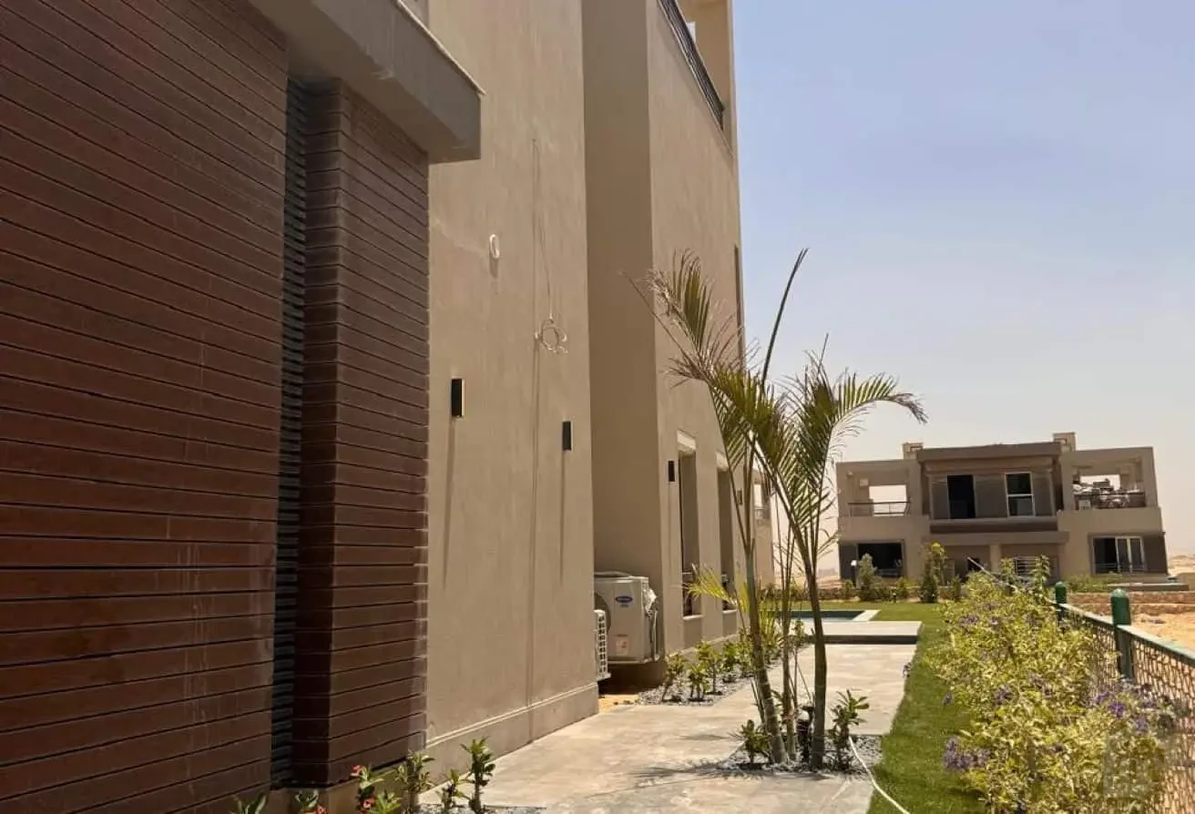 Ready-to-Move Twin House Villa for Rent in Gold Cliff