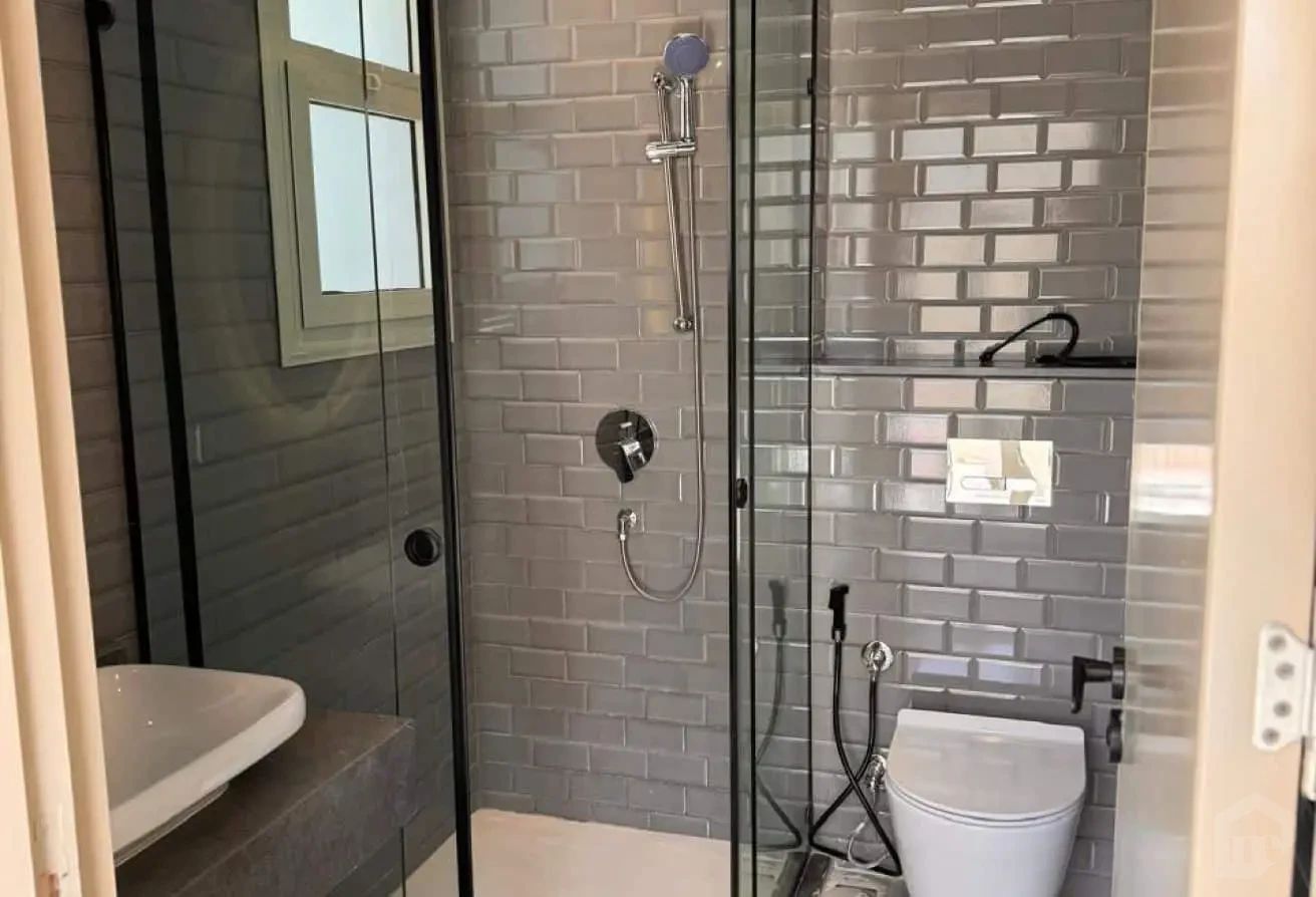 Luxury Twin House with Private Pool for Rent in Gold Cliff