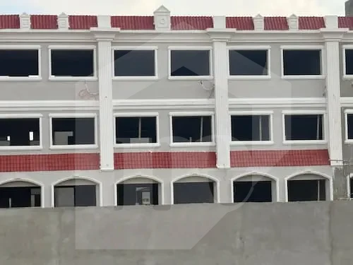 مدرسة كاملة التشطيب للبيع بمدينة العبور