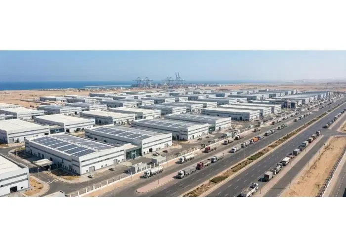 أرض صناعية بالسويس