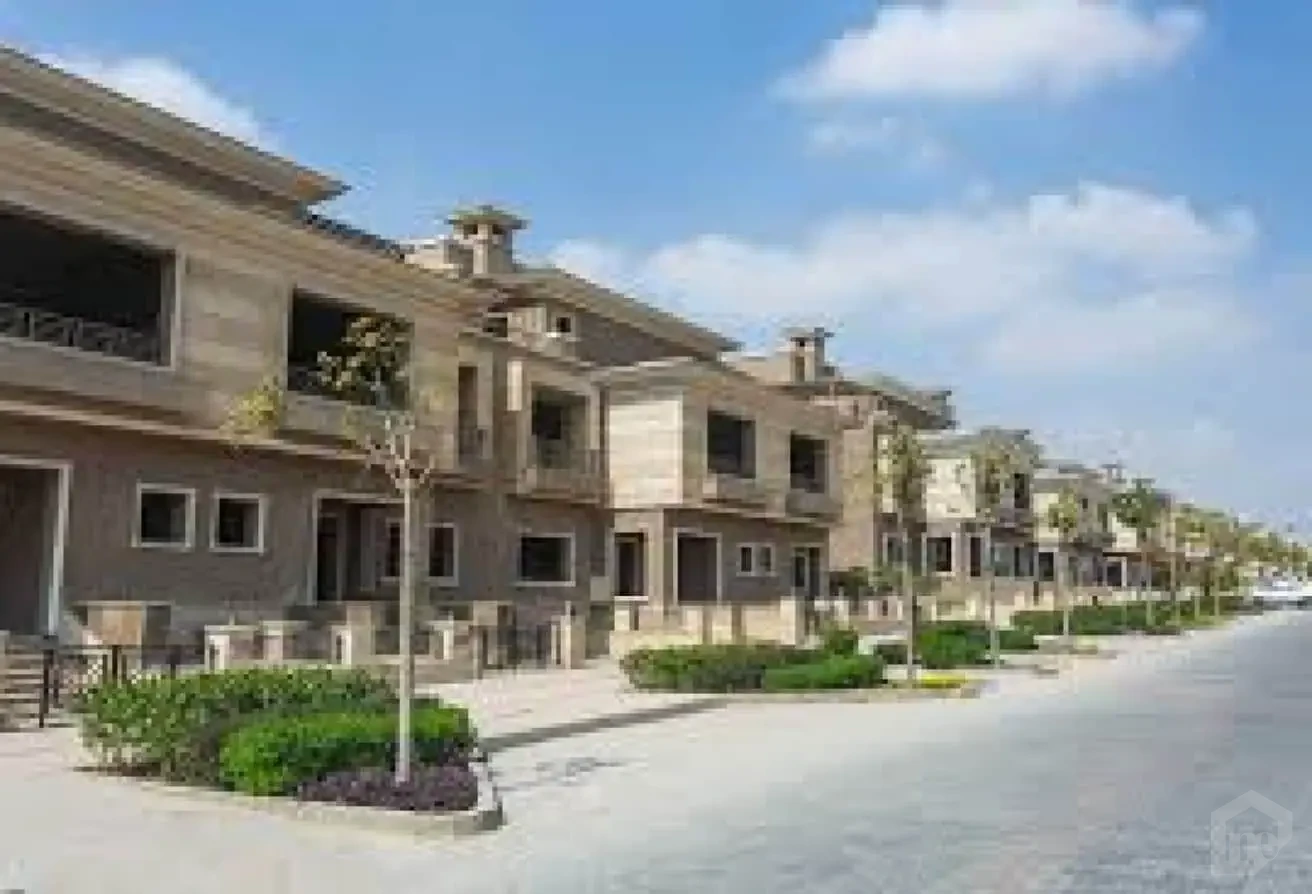 Townhouse for Sale Semi-Finished in First District – New Giza