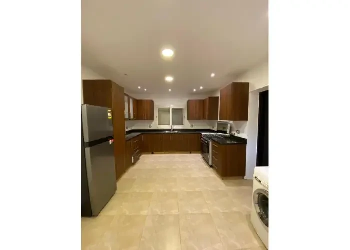 فيلا مستقله للأيجار في ميفيدا بارسل 15