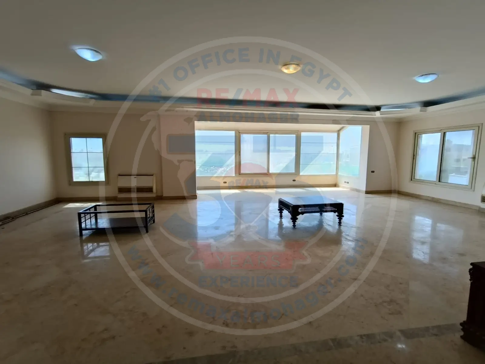 Apartment for rent in West Golf, 4 bedrooms