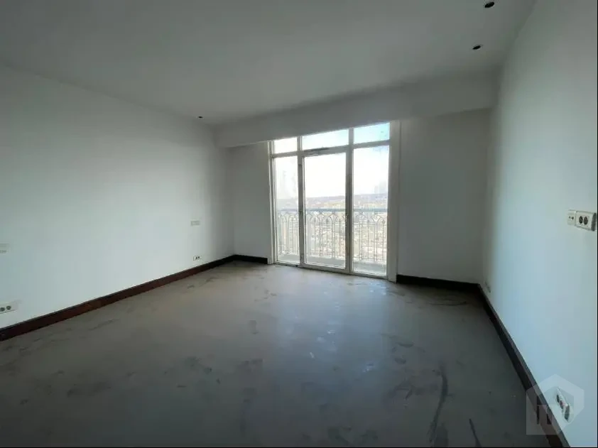 : سويت للبيع فورسيزونز نايل بلازا،