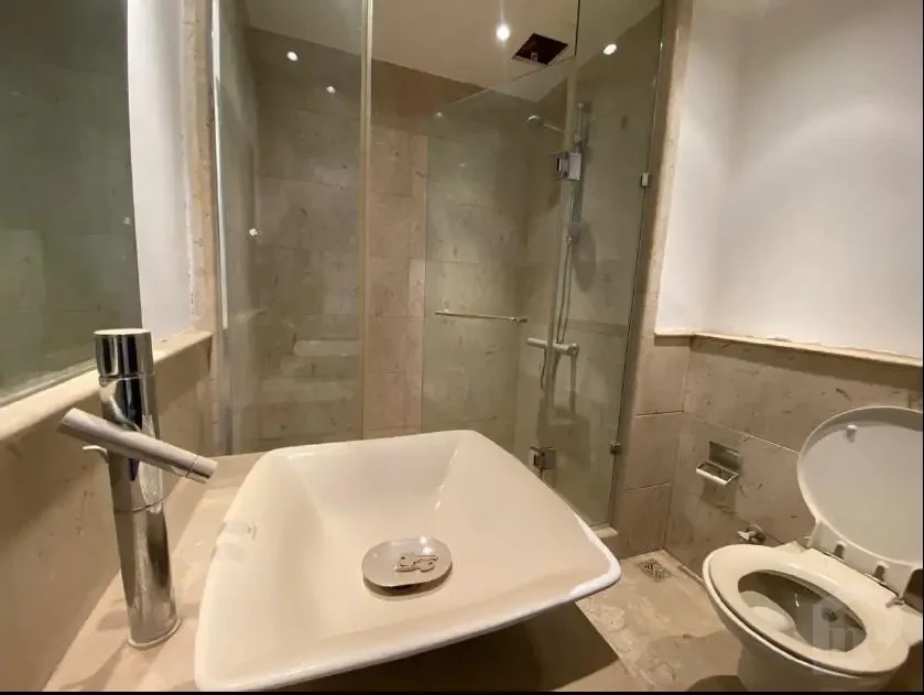 : سويت للبيع فورسيزونز نايل بلازا،