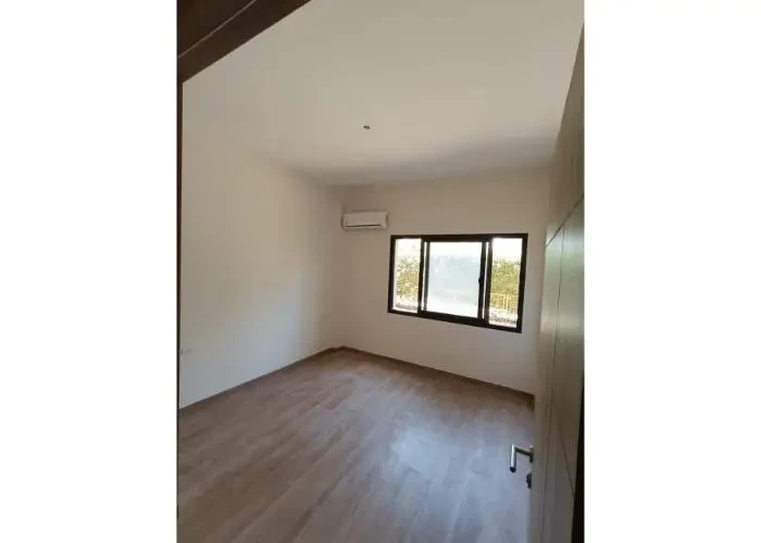 شقه للأيجار في فيفث سكوير