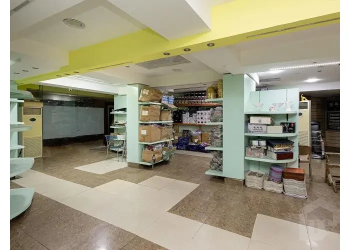 محل للبيع في المنشيه