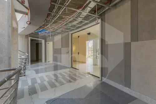 محل للبيع بمول ايليت 115 متر بموقع متميز