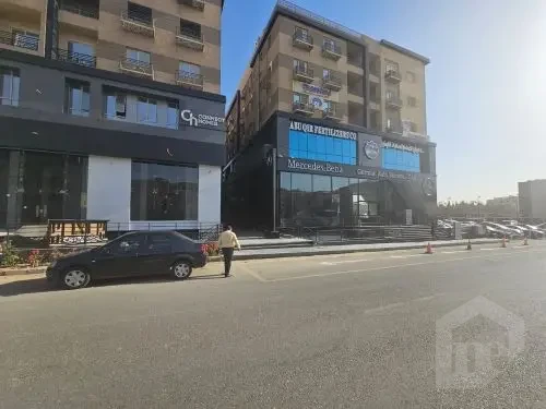 Showroom in the Heart of Sheraton for Rent
