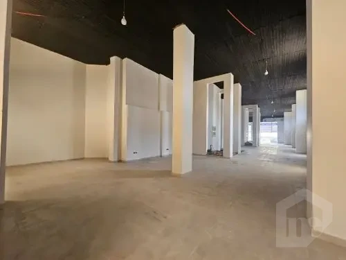 Commercial Showroom for Rent in Sheraton Masr El Gedida