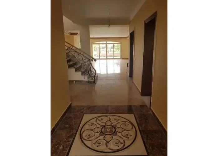 فيلا للأيجار بالمطبخ والتكيفات