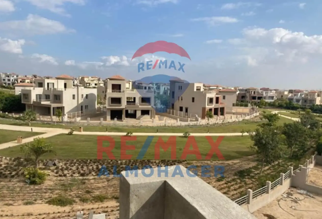 Stunning Twin House for Sale in Golf Extension – Elevated & Prime Location