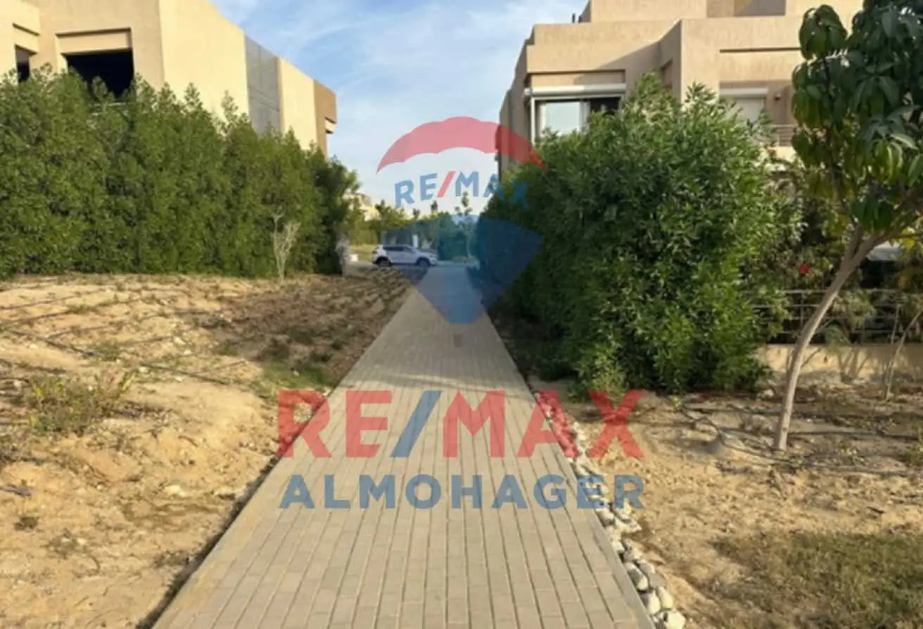Fully Finished Twin House for Sale – Top Floor Unit – Golf Extension