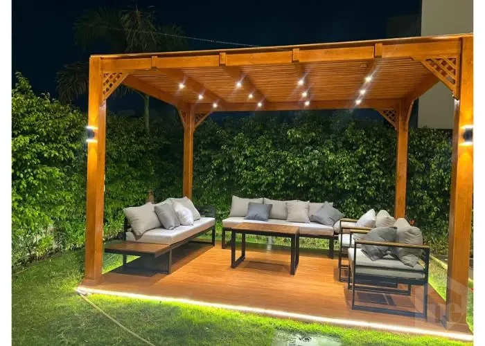 فيلا مفروشه للأيجار في هايد بارك