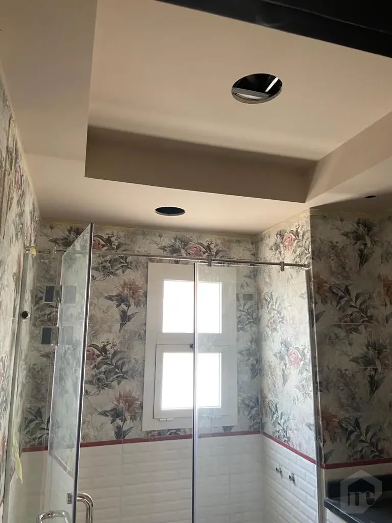 فيلا للايجار في ميفيدا