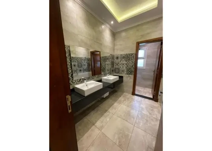 ستاند الون للايجار في ميفيدا