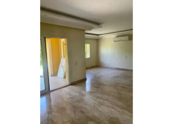 ستاند الون للأيجار