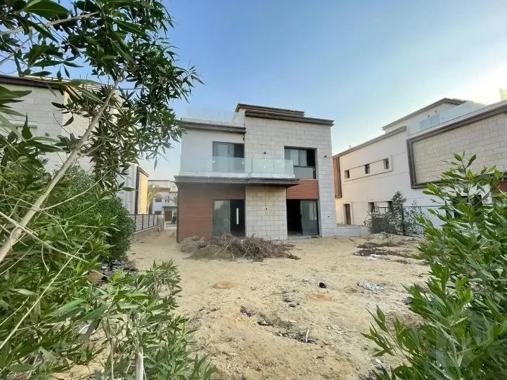 فيلا للبيع أزار 1