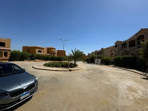 فيلا مستقلة في قطامية جاردنز