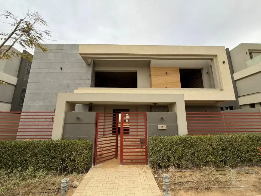 فيلا للبيع لافيستا سيتي