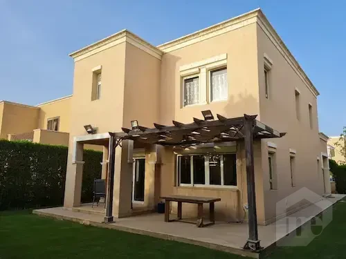 فيلا للبيع في ميفيدا التجمع الخامس