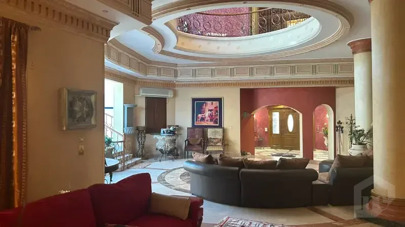 فيلا سوبر لوكس للبيع بجوار فندق جيه دبليو ماريوت