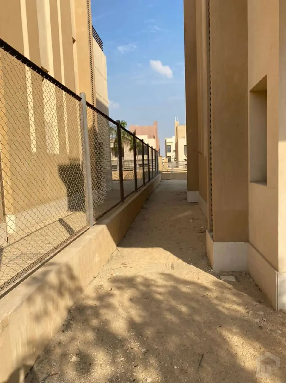 للبيع فيلا مستقلة قدام امريكانا بلازا