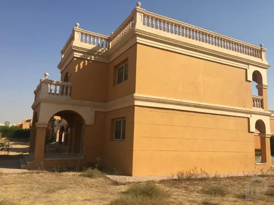 فيلا مستقلة للبيع في كمبوند ستيلا مصر الجديدة