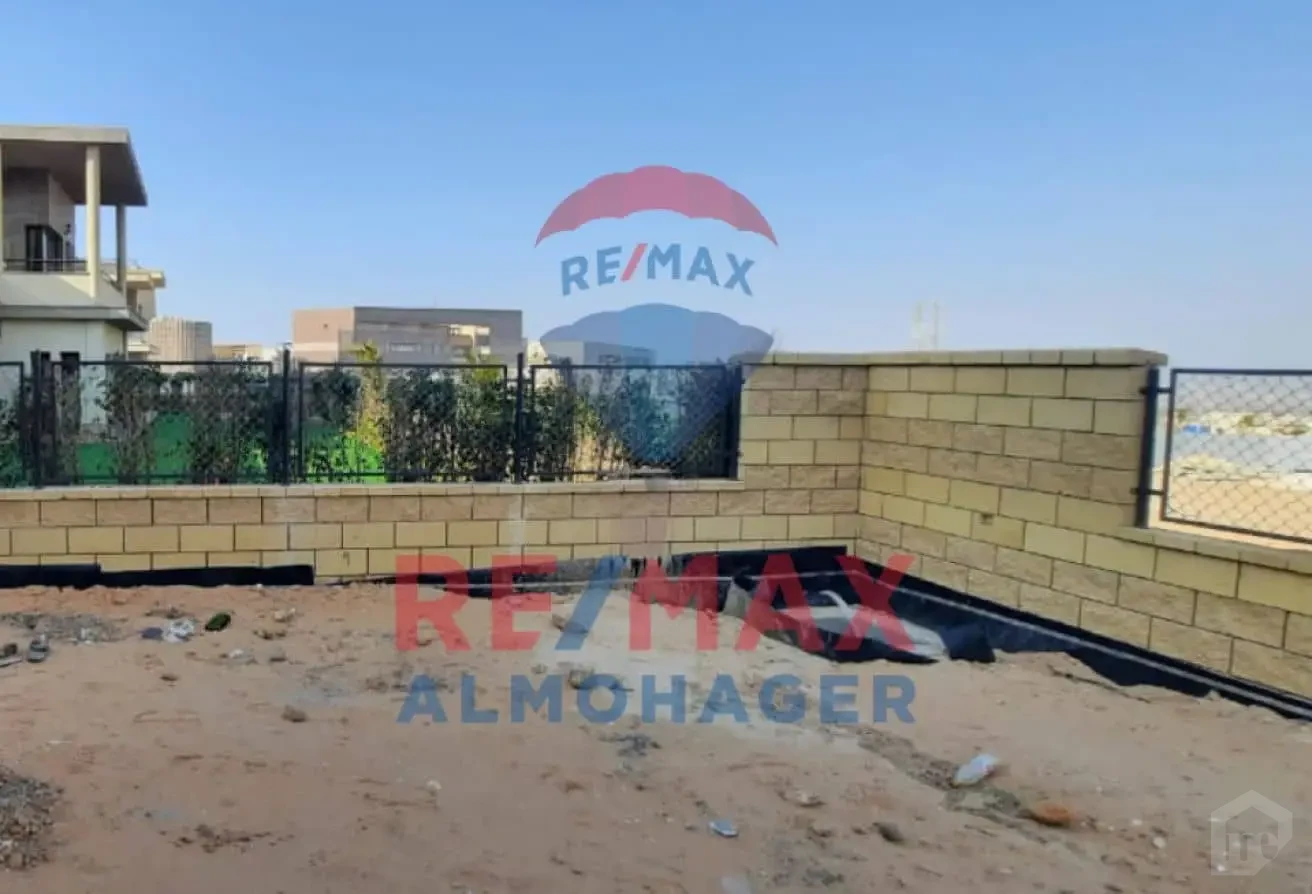 Ready to Move Villa in Pyramids Heights with Spacious Basement