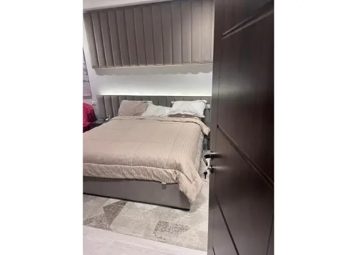 Furnished Villa For Rent In Hyde Park