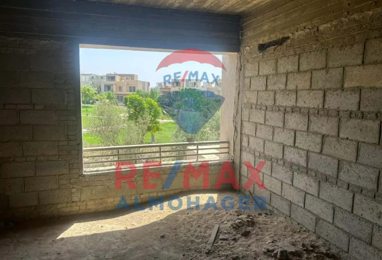 تاون هاوس مميز للبيع في جولف إكستنشن – بالم هيلز، 6 أكتوبر  إطلالة مفتوحة على مناظر طبيعية خلابة – بسعر أقل من السوق!