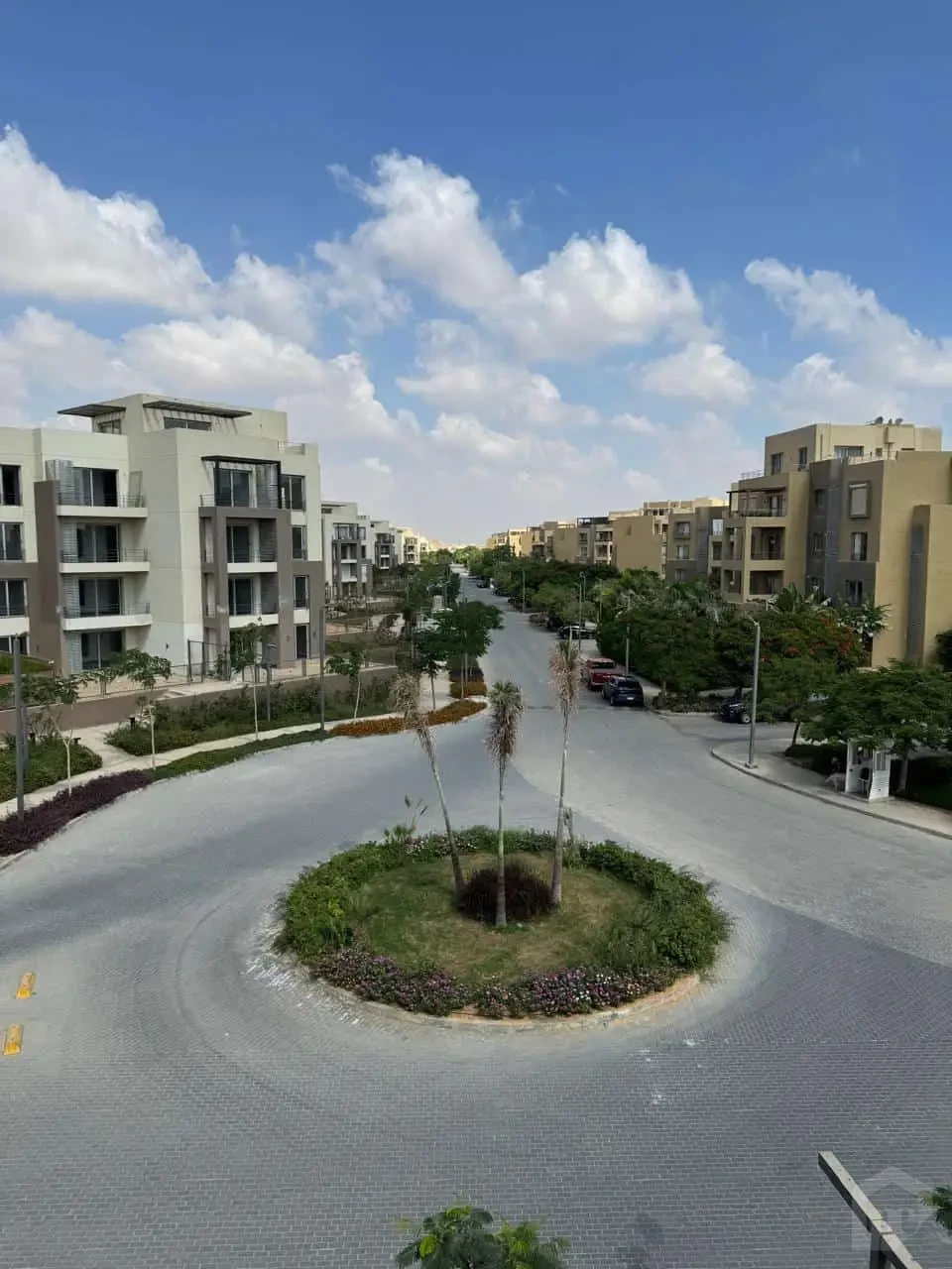 تاون هاوس  للبيع في الشيخ زايد