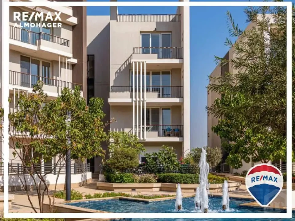 Your Dream Home Awaits – Middle Townhouse for Sale in Pyramids Hills!
