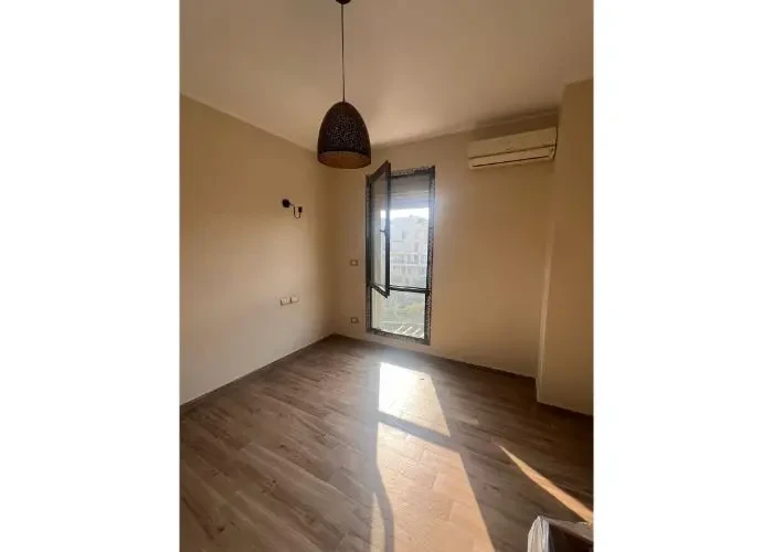 Triplex For Rent In East Town