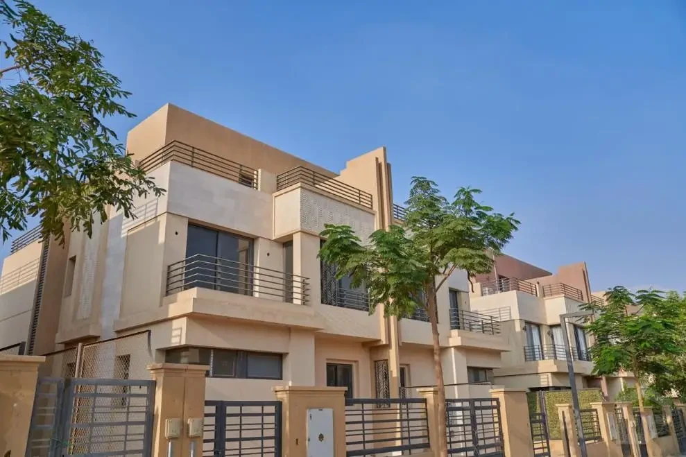 twin house Sheikh Zayed for sale