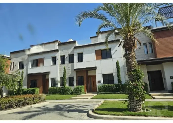 فيلا للبيع في ازار