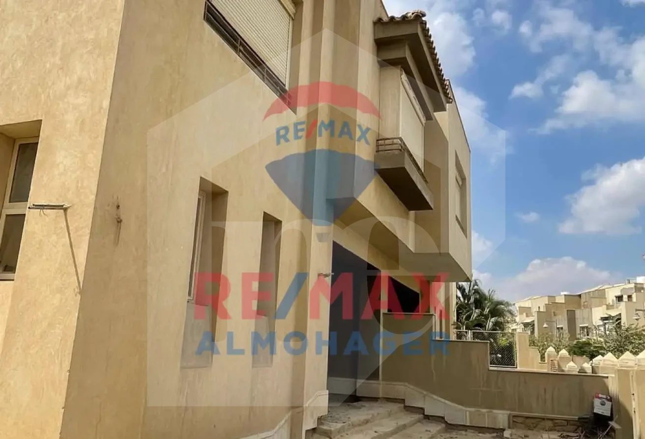 توين هاوس عصري للبيع - بامبو EXT. بالم هيلز، 6 أكتوبر
