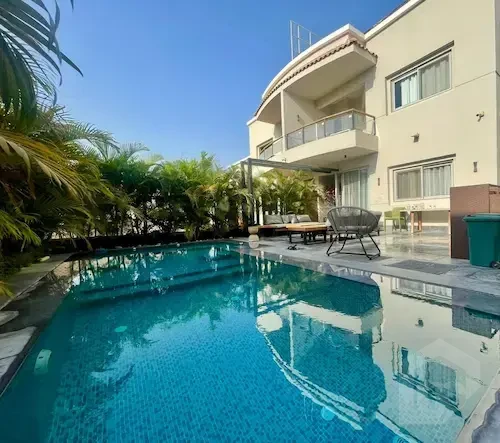 توين هاوس فاخر للبيع في كمبوند سنترال بارك – التجمع الخامس